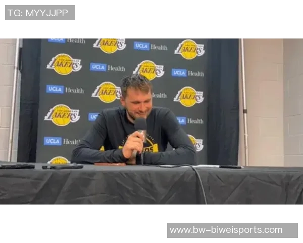 东契奇调侃犯规大战胜利心态轻松称还挺喜欢这种比赛氛围 东契奇调侃犯规大战胜利心态轻松称还挺喜欢这种比赛氛围