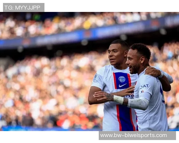 巴黎客战布雷斯特首发阵容公布登贝莱替补K77李刚仁巴尔科拉齐齐登场